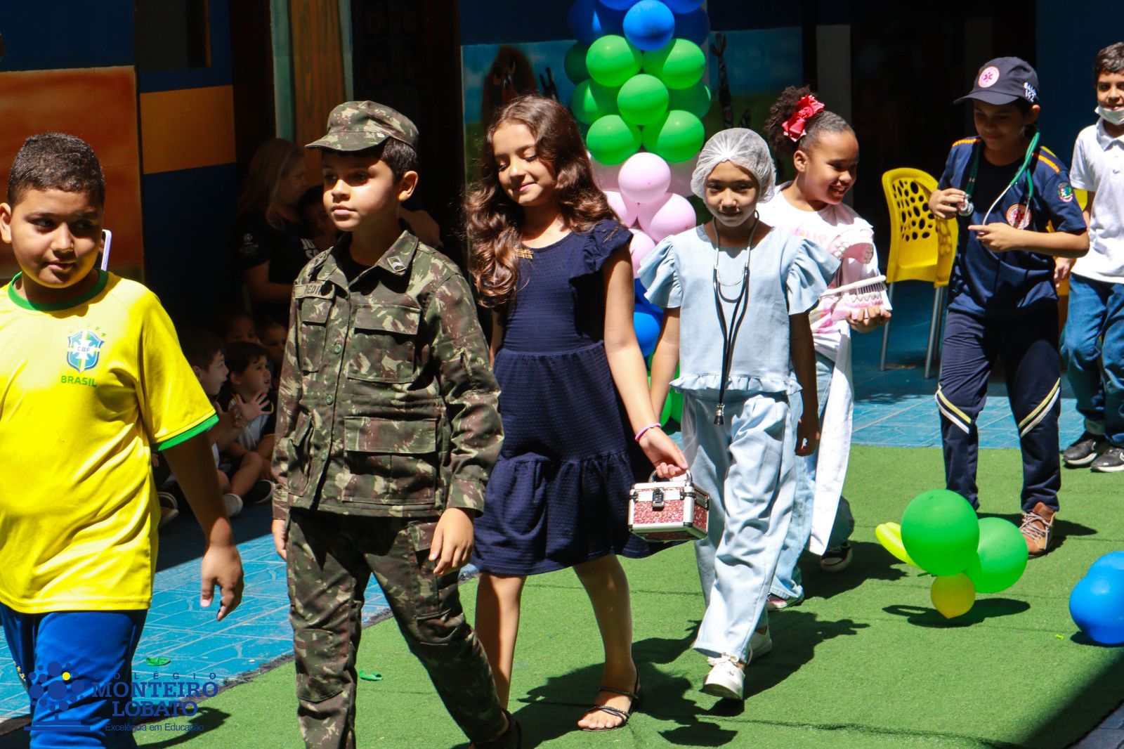 DESFILE DAS PROFISSÔES 2024