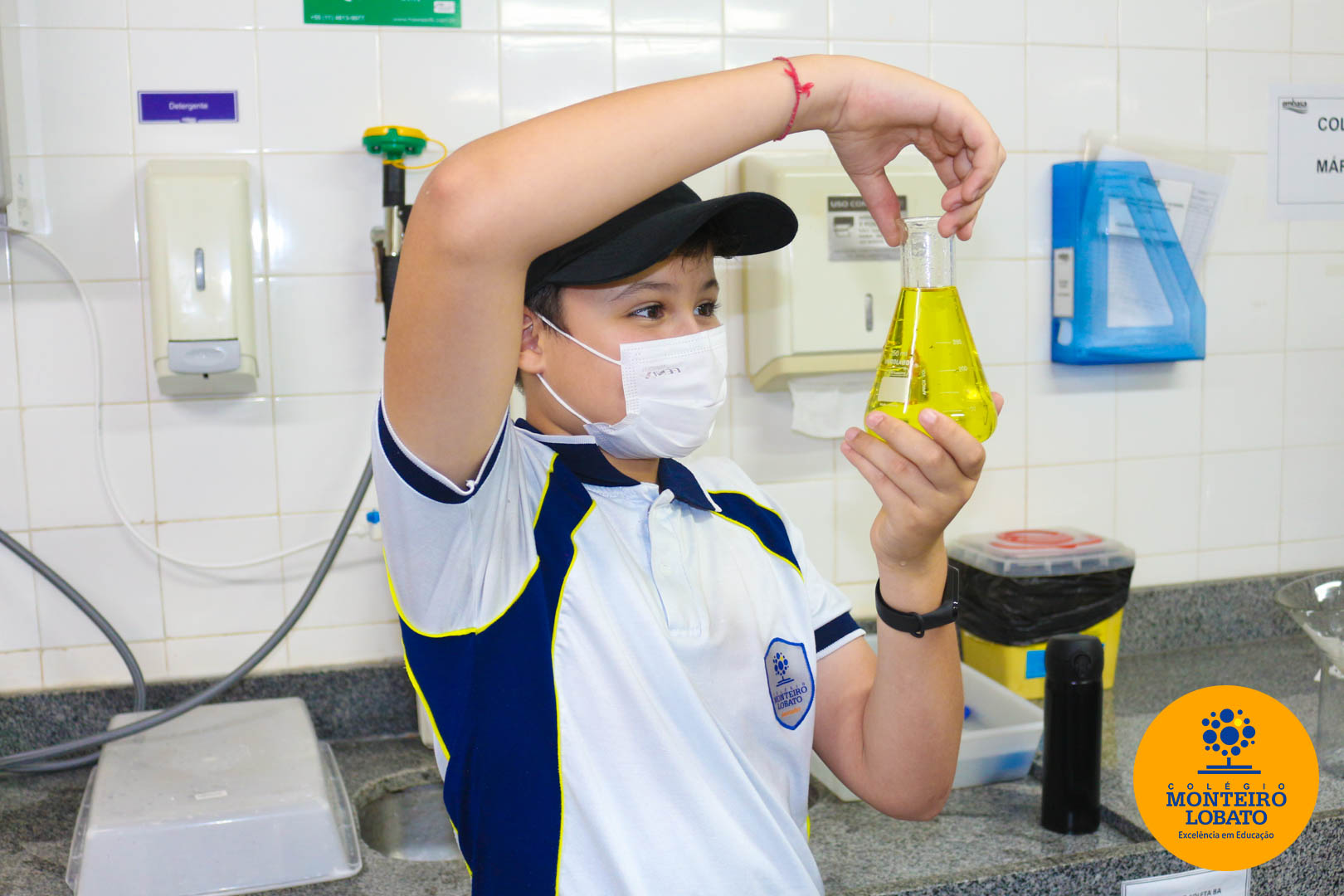 Alunos visitam ETA e ETE da EMBASA em projeto sobre água